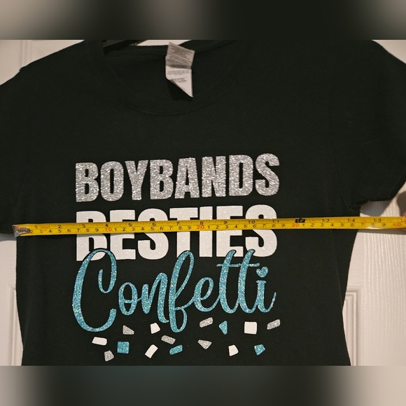 Women's Boybands Besties Confetti shirt, Small - Perfect For Concerts - Picture 4 of 5